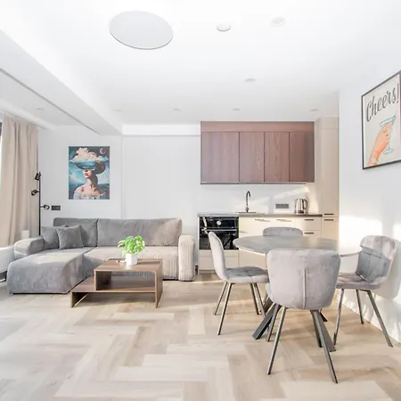Bluetique Of Apartment *